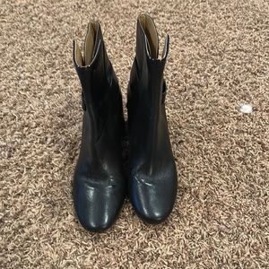 Tory Burch ankle boots black..size 9.  Worn twice…very good shape